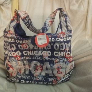 Red, white, blue purse says CHICAGO